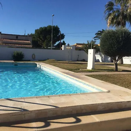 Los Albatros Chalet Con Piscina